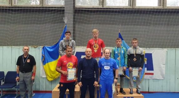 Четверо прикарпатських спортсменів здобули нагороди на чемпіонаті України з вільної боротьби
