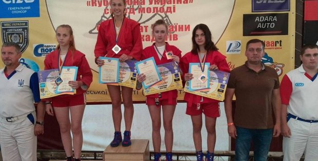 На Чемпіонаті України із самбо прикарпатські спортсмени взяли золото