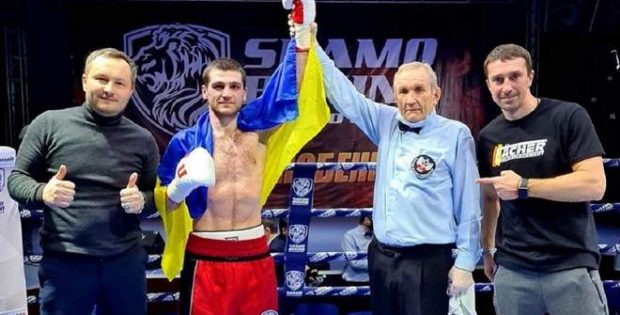 Український боксер Чухаджян вщент розбив росіянина