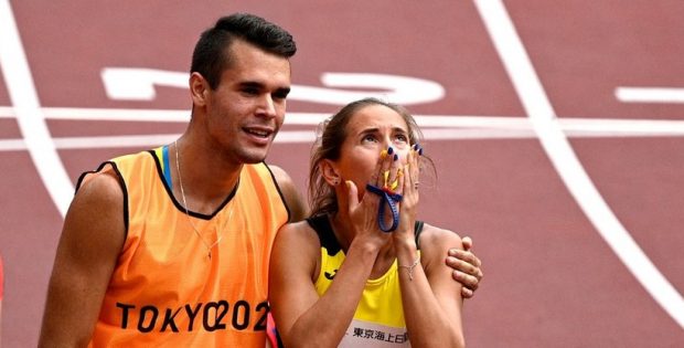 Яку роль виконує гайд для бігунів з порушенням зору на Паралімпіаді: пояснює 10-разова медалістка
