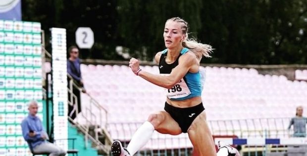 “Боялася швидко стартанути”. Українка Миколенко не пройшла у півфінал бігу на 400 м/б на Олімпіаді