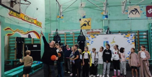 «Олімпійський урок» #BeActive крокує Івано-Франківськими ліцеями