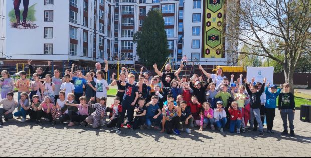 До ліцею №6 імені Івана Ревчука Івано-Франківської міської ради завітав проект НОК України #DolikeOlympians