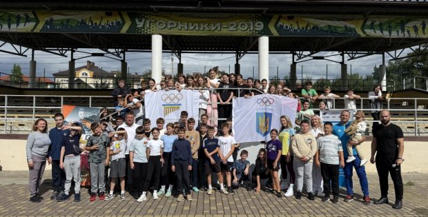 🏅Сьогодні, 16 вересня, відбувся яскравий спортивний захід Олімпійської академії України в Івано-Франківській області та Олімпійської академії України в Херсонській області — символічний забіг «105 років під Олімпійським прапором» у рамках співпраці з відділенням Національного олімпійського комітету України в Івано-Франківській області.