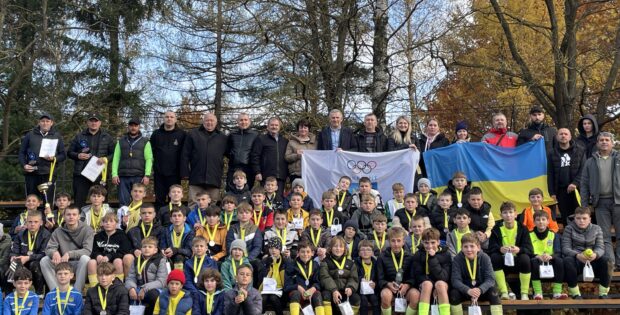 29 жовтня 2025 року на стадіоні «Колос» у селищі Рожнятів Івано-Франківської області відбувся турнір з футболу пам’яті полеглих захисників Рожнятівської територіальної громади.