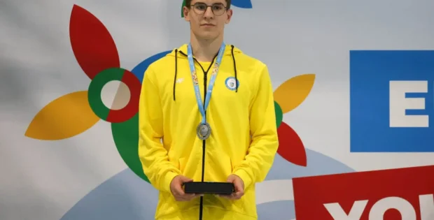 «Ще є куди йти та кого перемагати»: плавець Костянтин Федючук про срібло на ЄЮОФ-2025