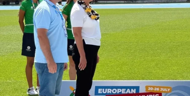 Почесна місія для НОК України: виконавча директорка Людмила Панченко нагородила юних атлеток